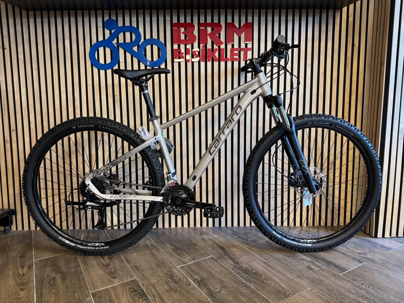 CARRARO CRX 724 27.5 JANT 24 VİTES ACERA HD 40 KADRO DAĞ BİSİKLETİ 2026 MODEL 40 CM